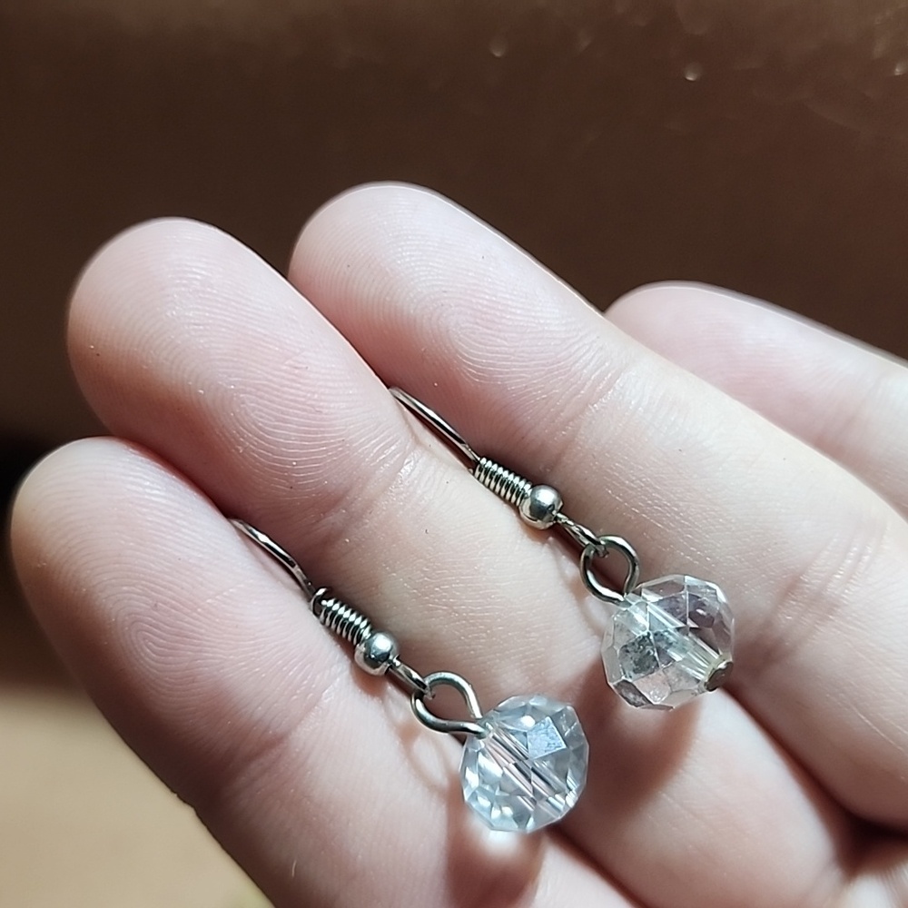 (67) Silver Crystal Drop Earrings